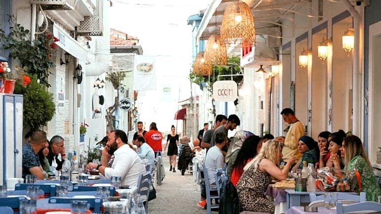 BOZCAADA MEKAN ÖNERİLERİ – EN İYİ RESTORANLAR, MEYHANELER, BARLAR