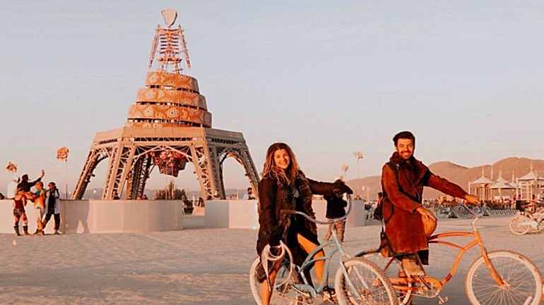 BURNING MAN REHBERİ – BİLET, HAZIRLIKLAR & DAHASI