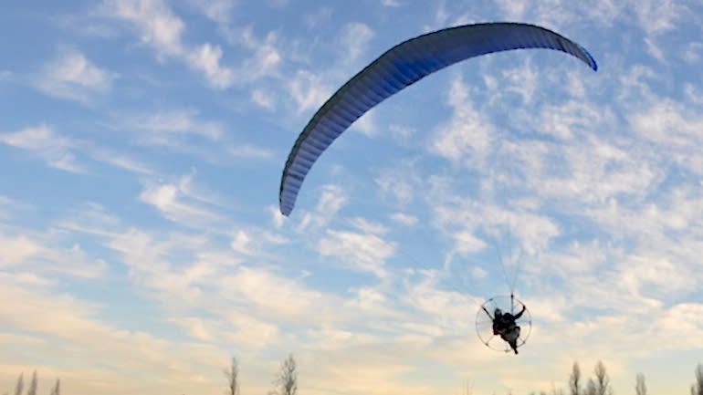 PARAMOTOR – MOTORLU YAMAÇ PARAŞÜTÜ HAKKINDA